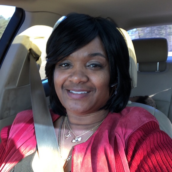 Meet your Posher, Tamara - Picture 1 of 1